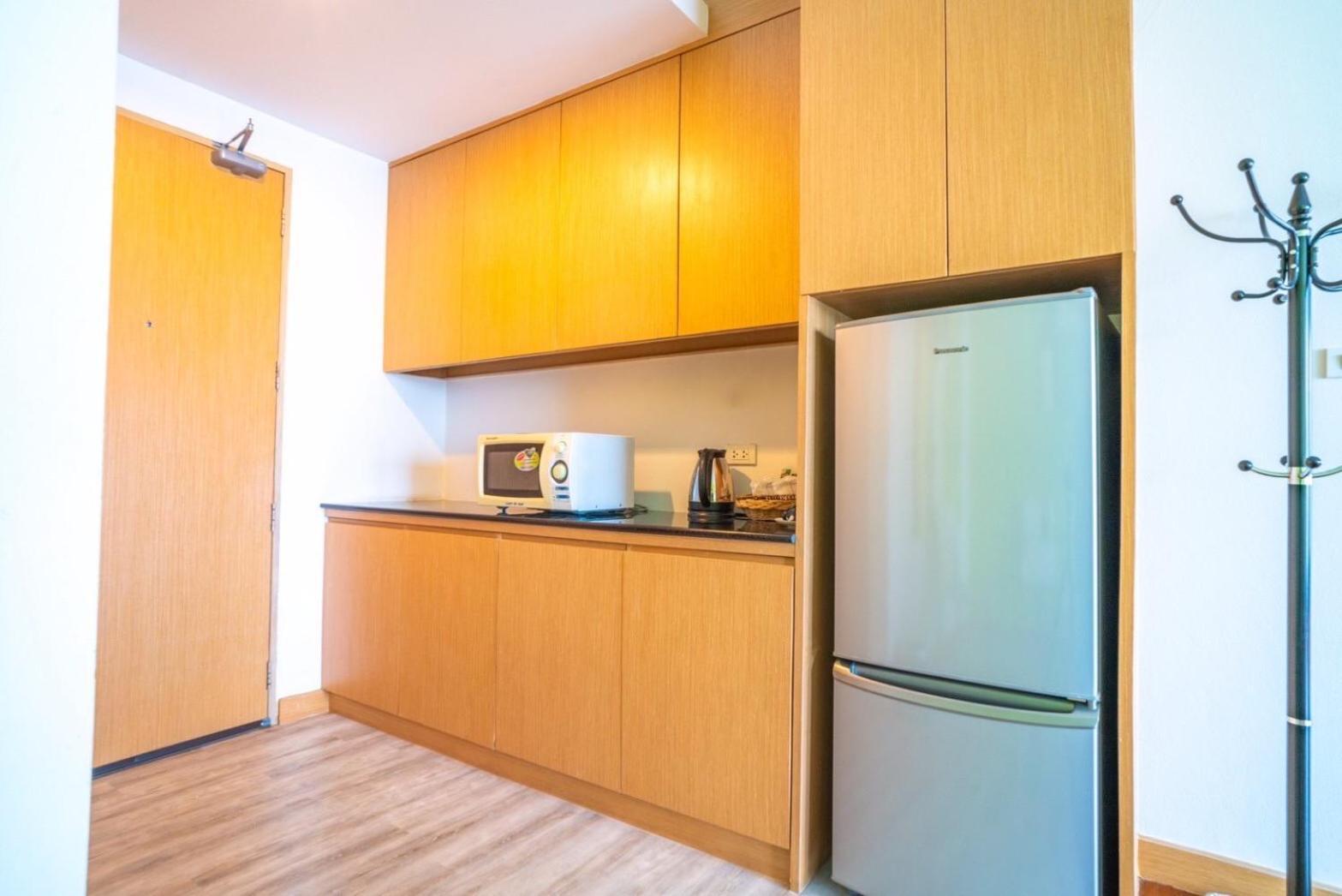 Mamaison Hotel Бурирам Екстериор снимка