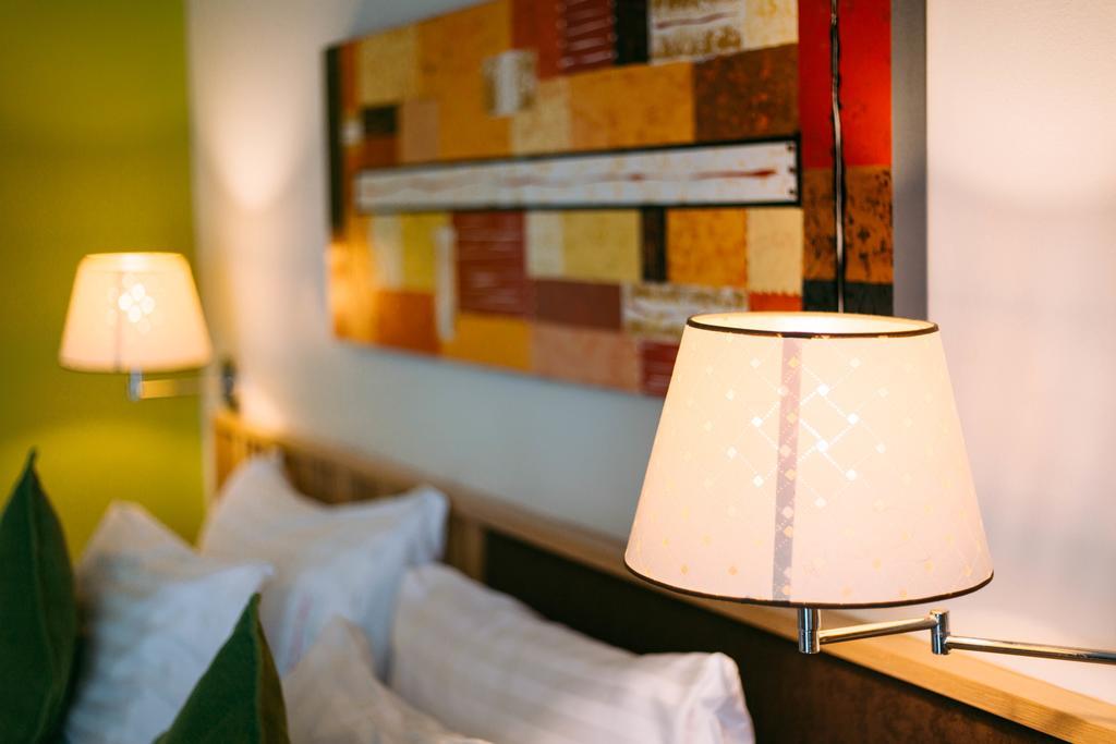 Mamaison Hotel Бурирам Екстериор снимка